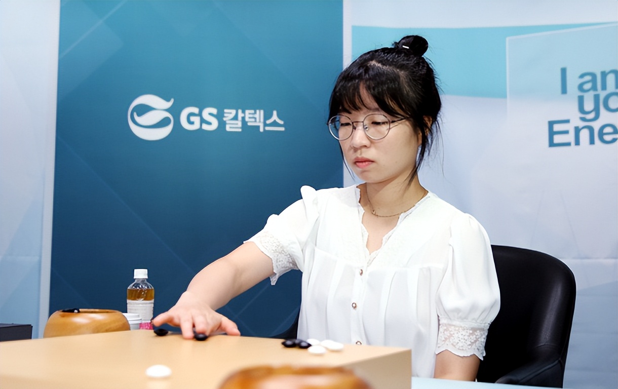 2023柯洁几连胜了,围棋第二届国手赛8强升4强柯洁