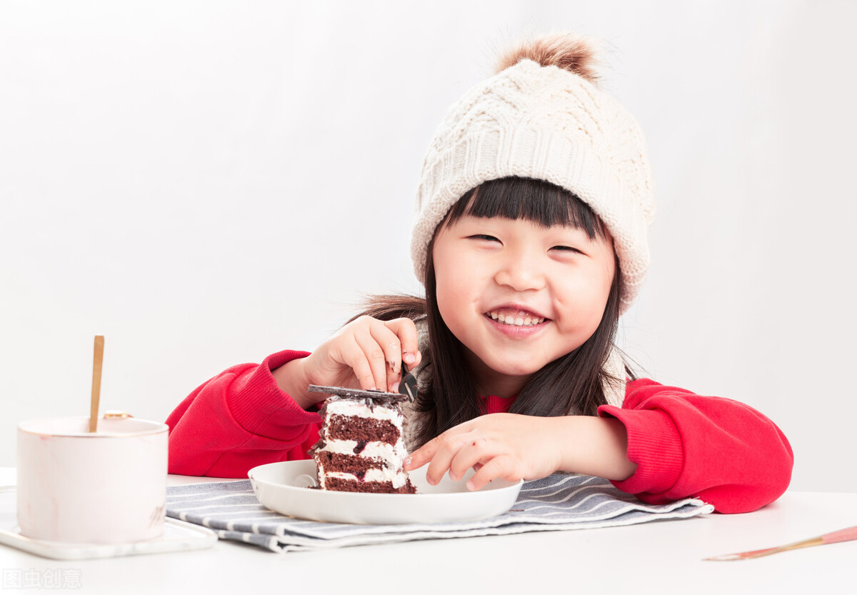 胸口上方中间疼痛大病前兆,胸前心血管