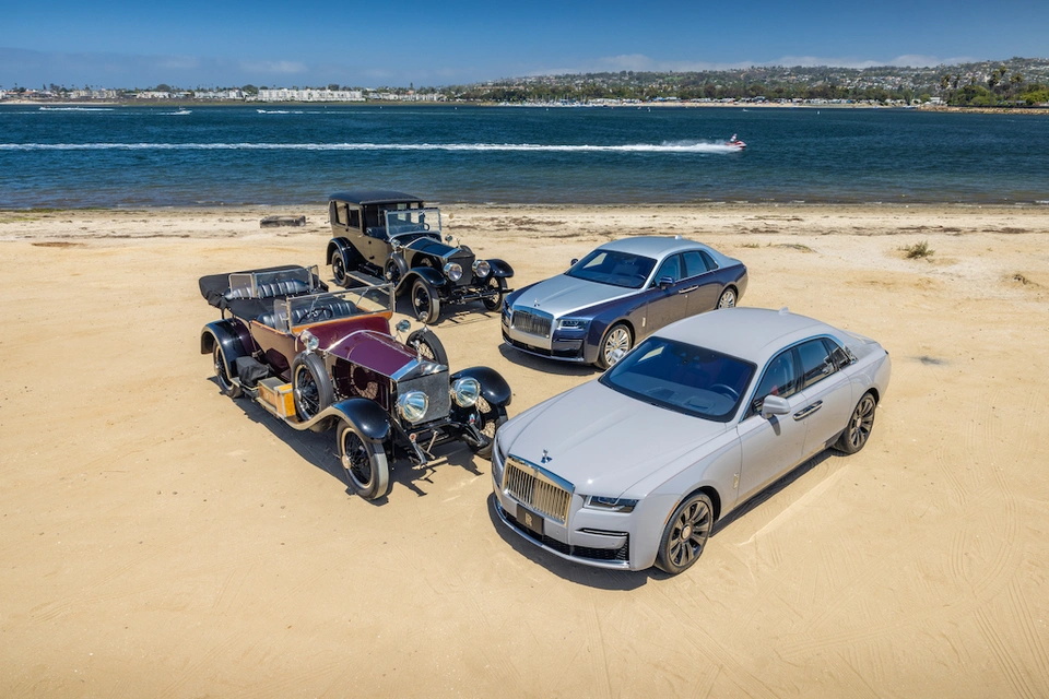 复古版劳斯莱斯幻影,劳斯莱斯复古老爷车1950