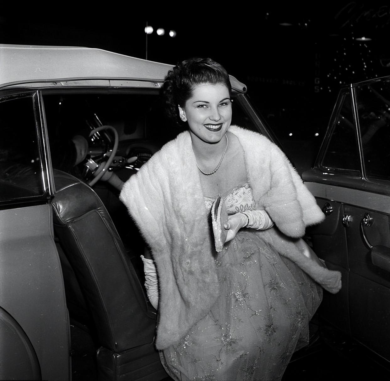 孔祥熙去世最后葬在了哪,孔祥熙晚年在哪生活