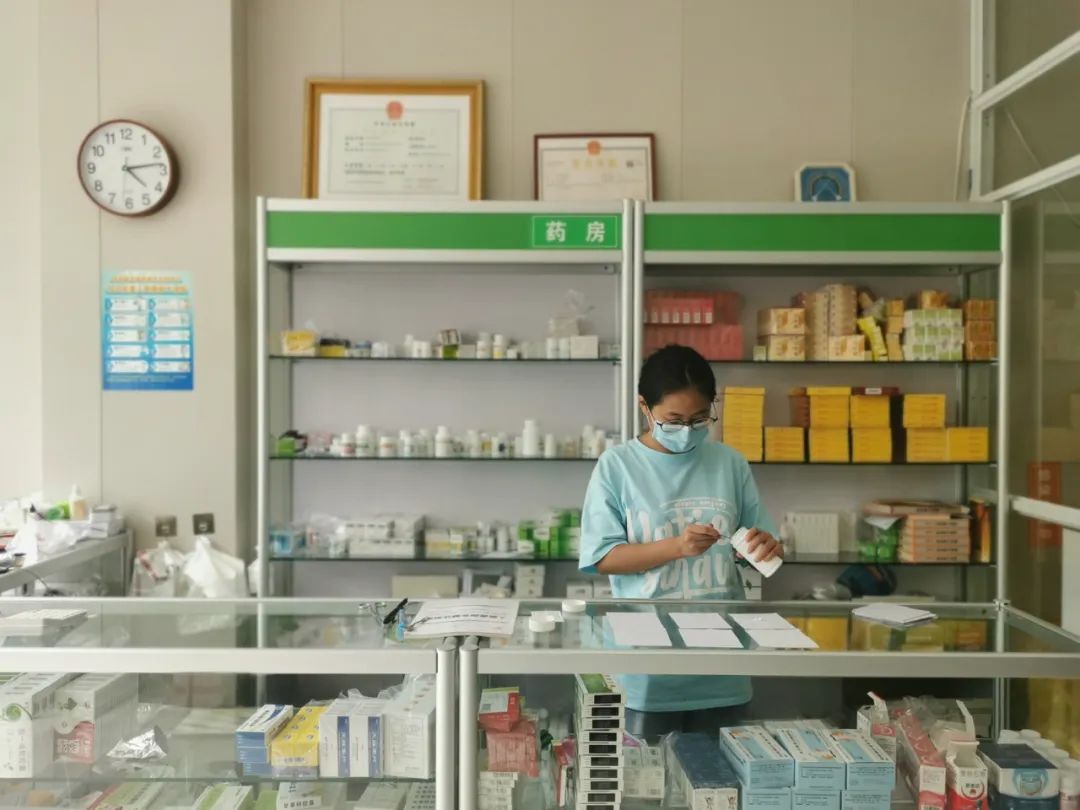 512汶川地震截肢考上川大女孩,在汶川地震中被截肢的小女孩