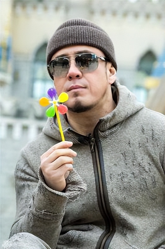 过气歌手窘境,“过气歌手”杨坤的残酷真相