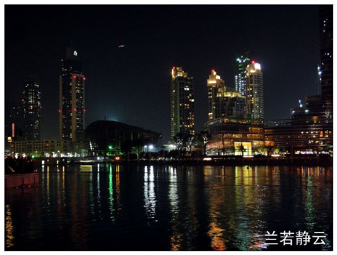 迪拜最豪华最大的商场,迪拜最大的购物中心视频