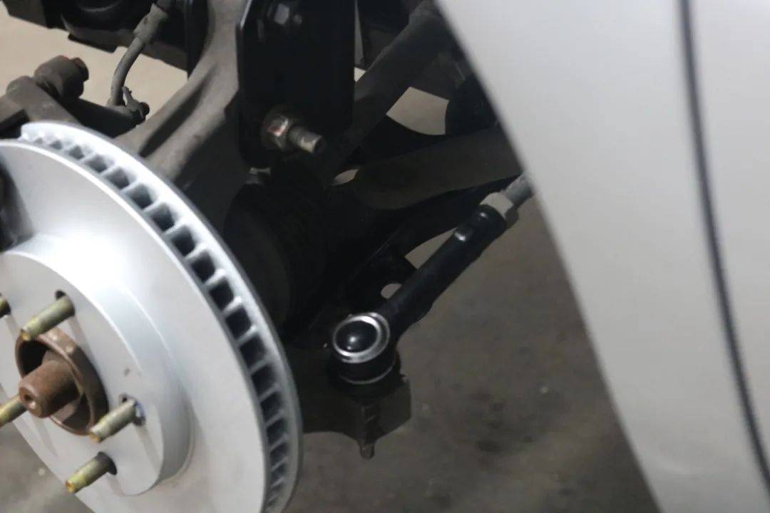 12款经典gl8车身翻新,怪兽修车老车翻新