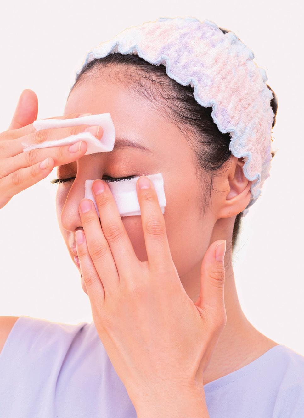 美容清洁脸部毛孔脏东西小气泡,护肤第一步清洁毛孔污垢