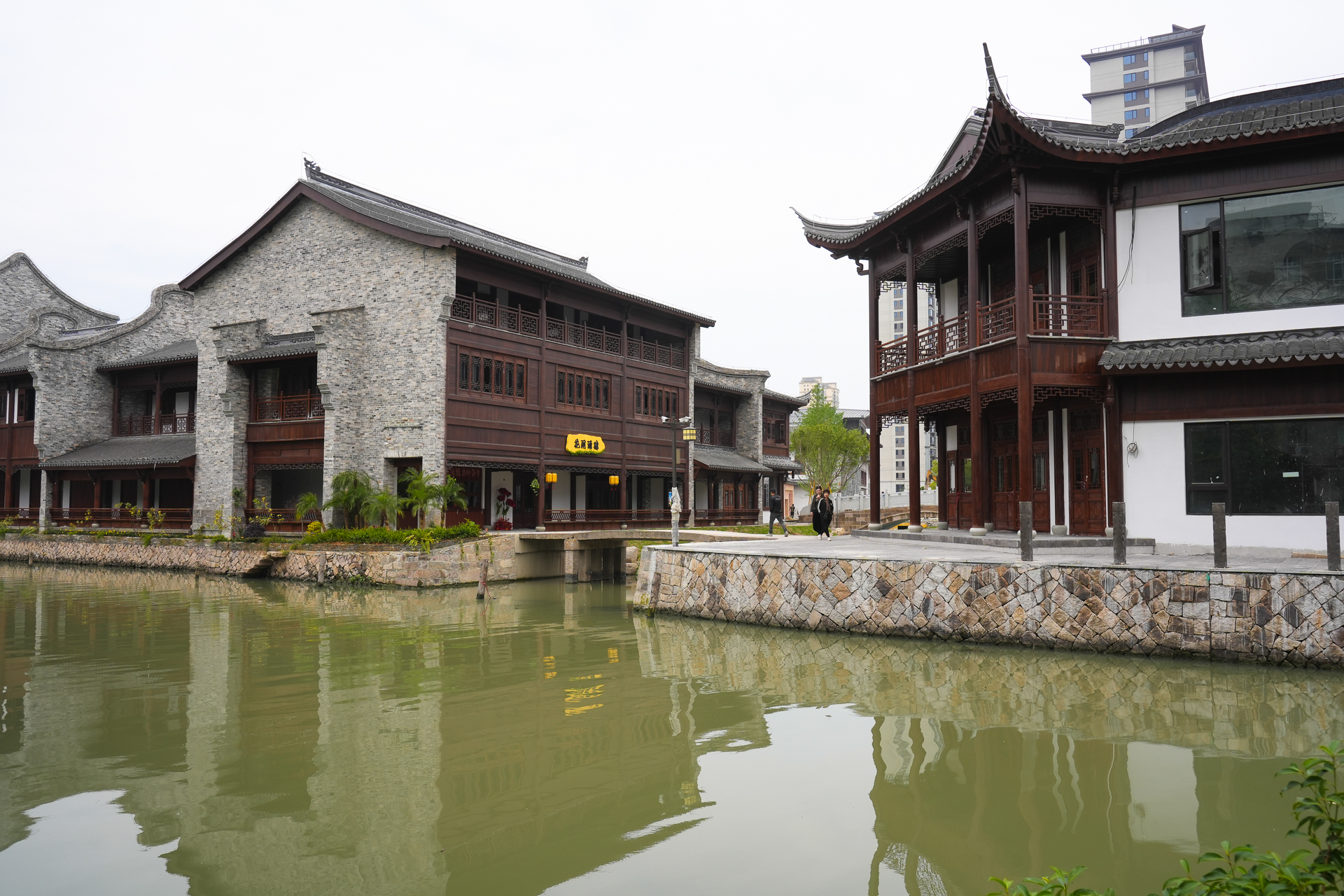 温州瓯海美食一条街,温州乐园刺激惊险