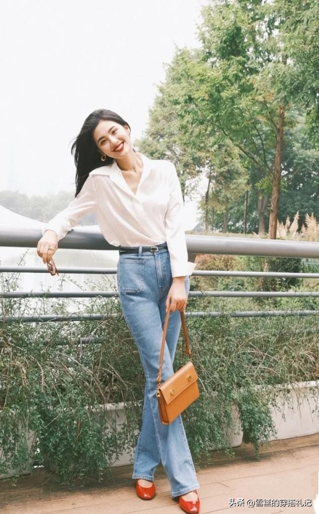 皮肤暗黄偏黑女士染什么颜色头发,皮肤偏黑的女孩子穿白色好看吗