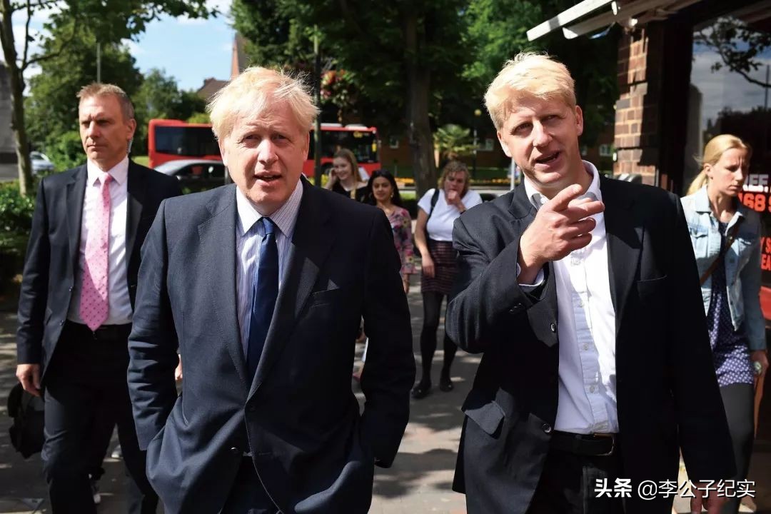 英国首相辞职日本首相被杀,英国首相宣布辞职后首次公开露面