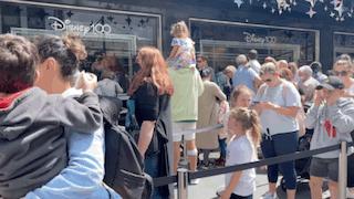 你冲了吗？澳洲“黑五”掀抢购狂潮华女感慨：一次买一年