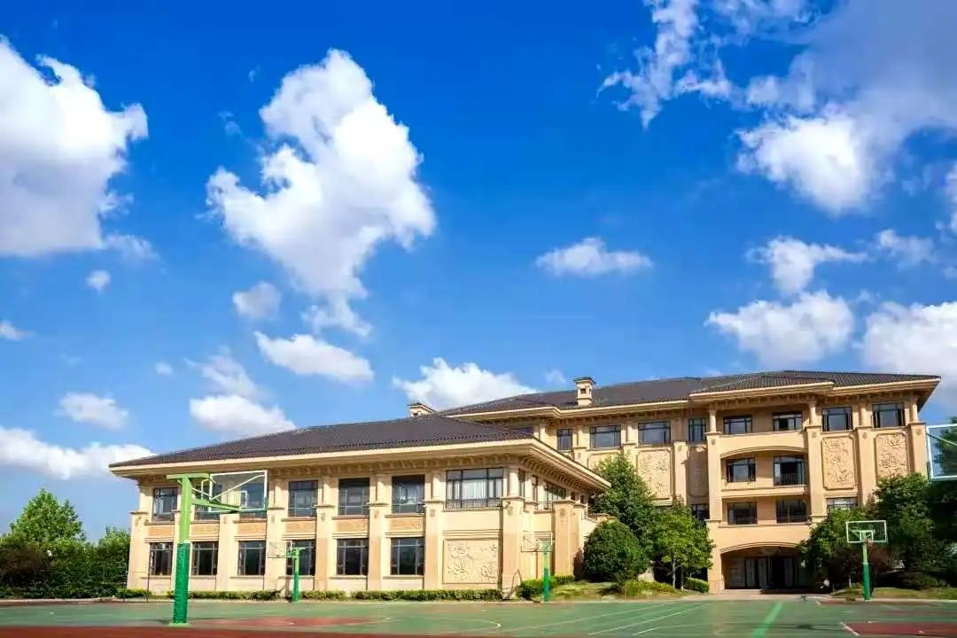 上海三梯队的学校是不是好学校,上海市最好的六所高中