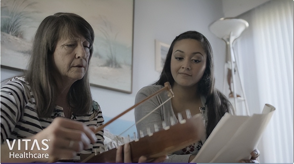 老年安宁疗护：美国最大的临终关怀机构VITAS是怎样做的？