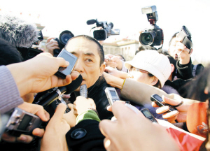 以为是谣言实际是真事，撒贝宁、郑中基、成龙个个离谱，件件惊人