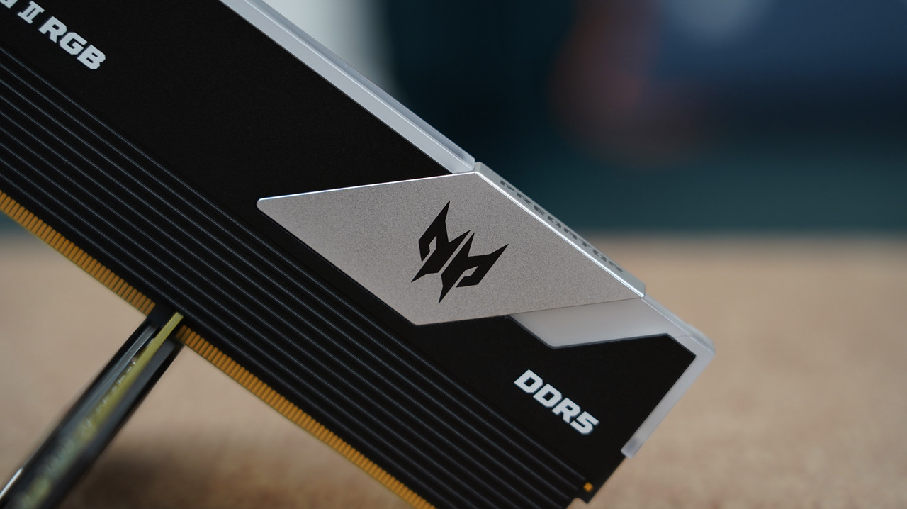 内存宏碁掠夺者ddr5跑分多少,宏碁掠夺者内存条炫光和冰刃展示