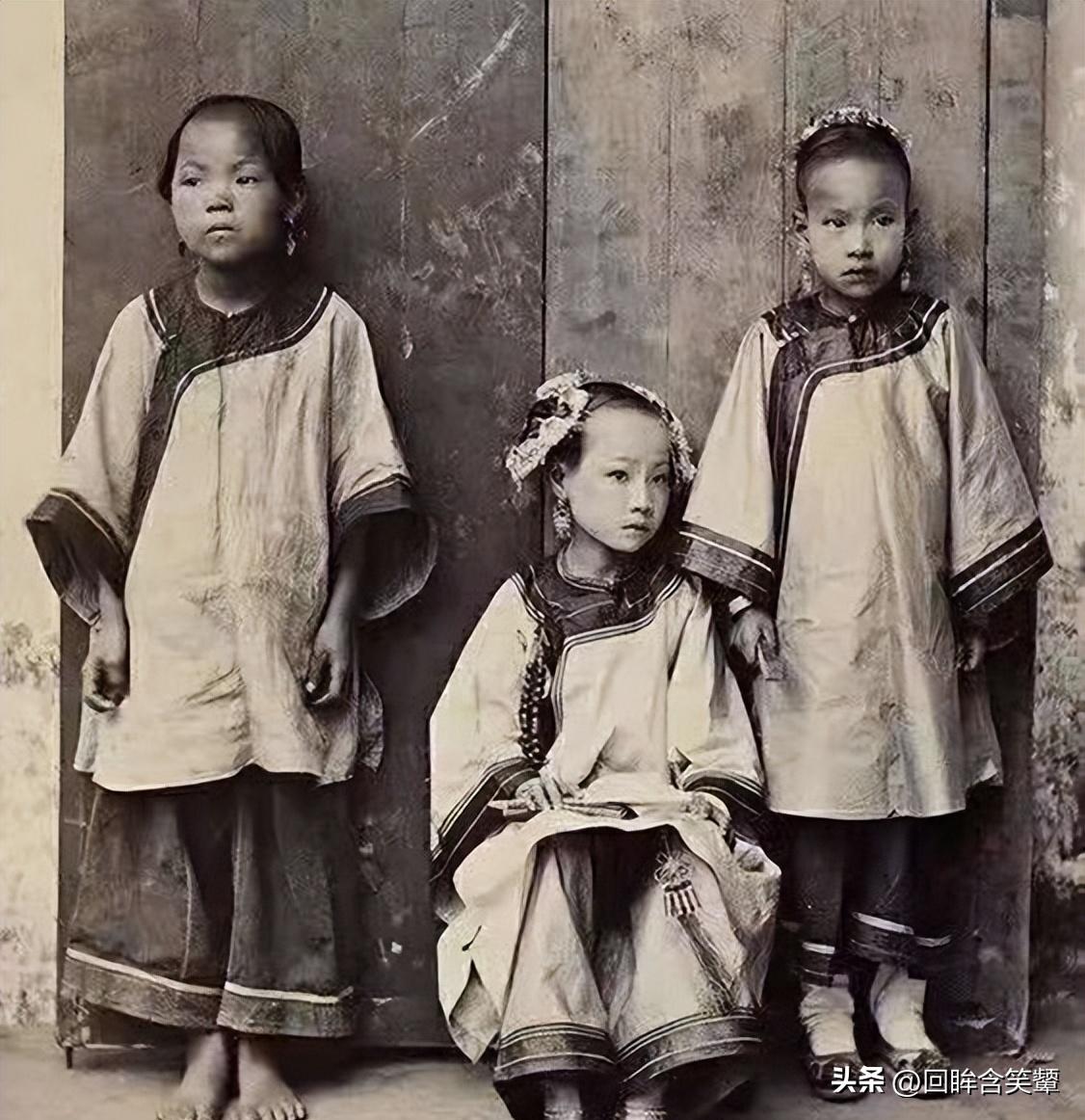 纳粹德国屠杀犹太女人,变态纳粹