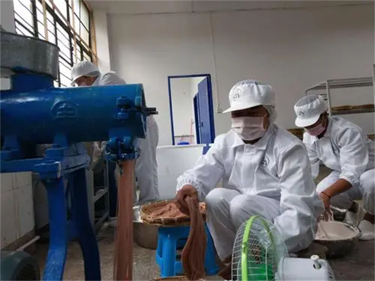 想开个米线加盟店,想开个米线店要怎么学