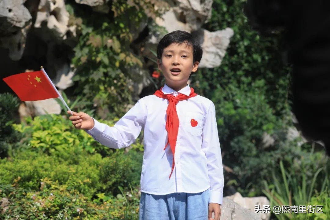 小学迎国庆快闪歌唱祖国,快闪庆祝祖国生日小学生