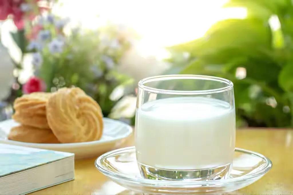 中老年人每天吃多少高蛋白合适,老人多食高蛋白食物好吗