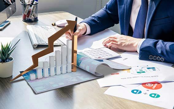 格力盈余管理案例,行业竞争对商业模式的影响