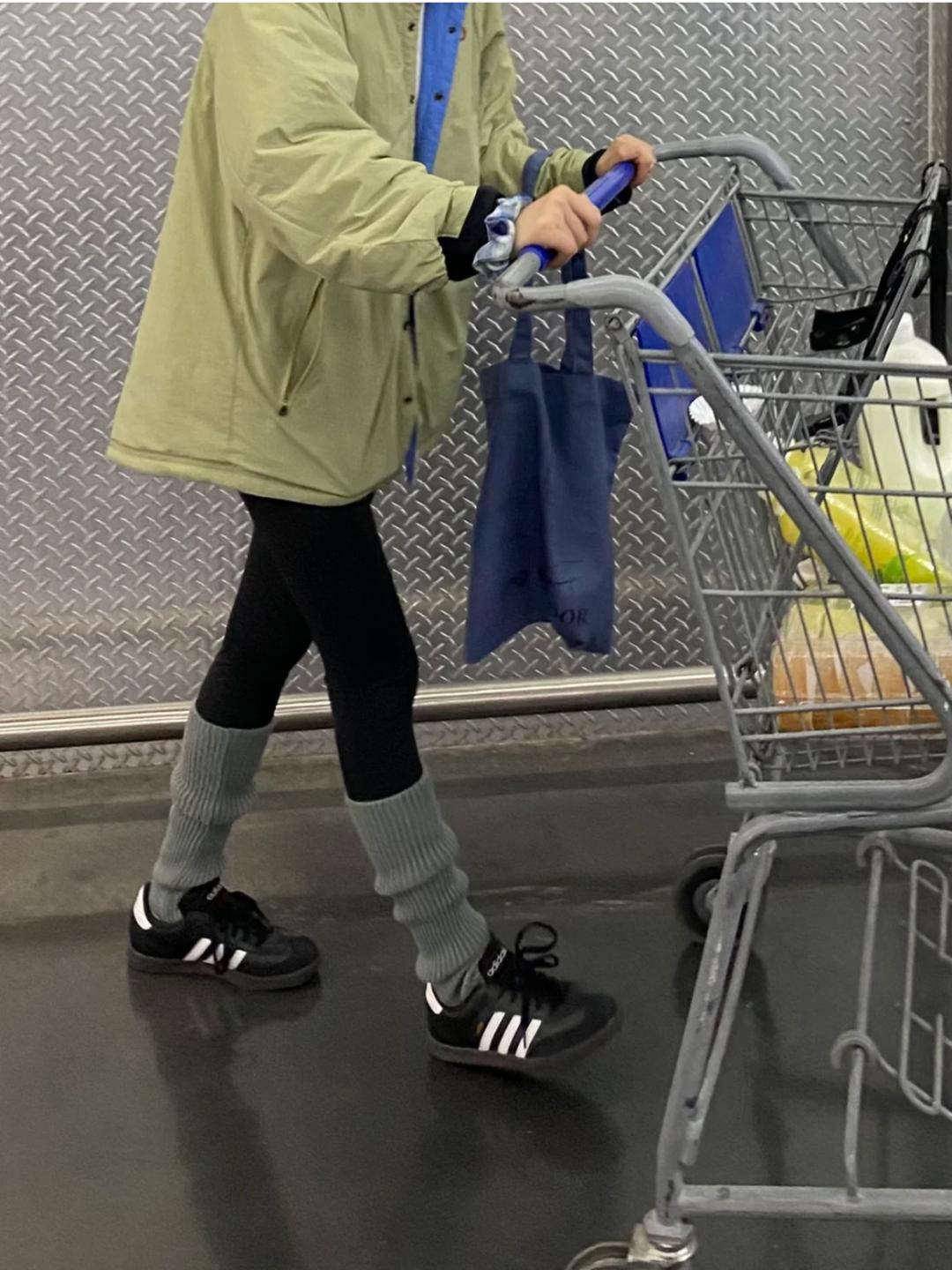 袜套堆堆袜穿法教程,袜套堆堆袜休闲怎么穿