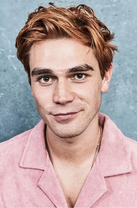 为什么明星脸上就没有胡子啊,为什么明星的脸上一点胡子也没有