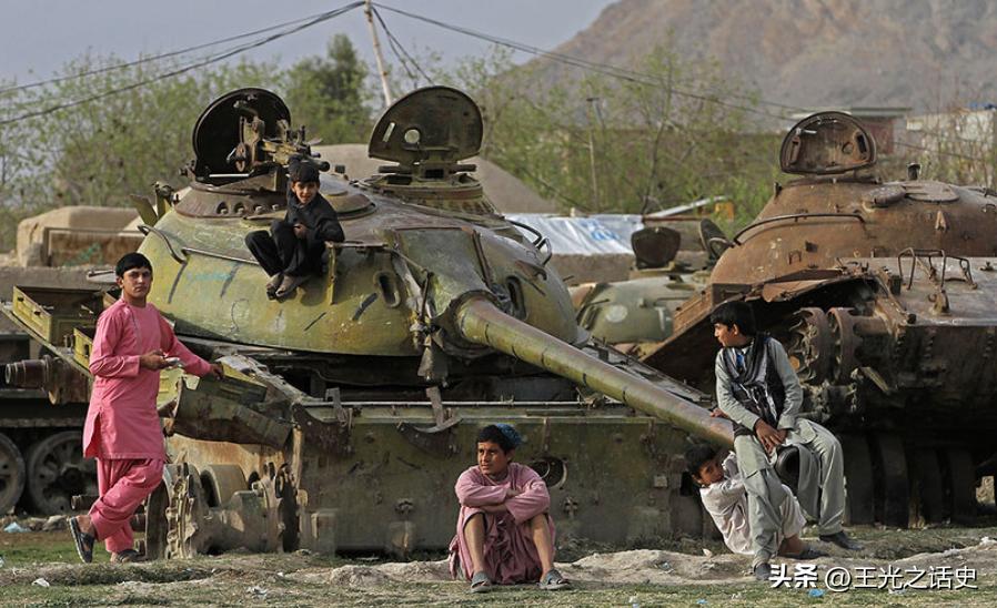 我不为911哭泣，因为我不是美国人；我也不会嘲笑911，因为我是人