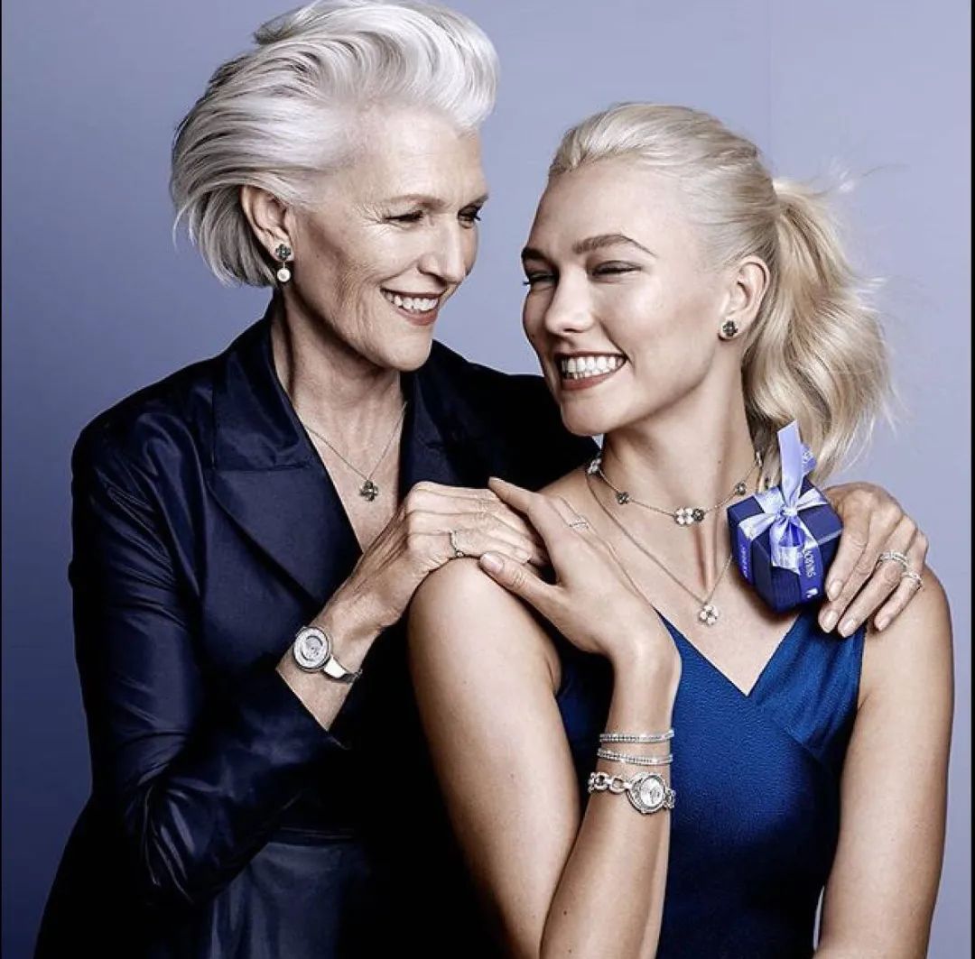 那位曾靓绝时尚圈、串起欧洲上流社会的超模为何落魄至此……