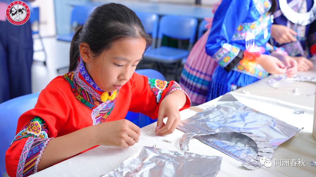 首届56个民族服饰创意大赛,五十六个民族服饰展介绍