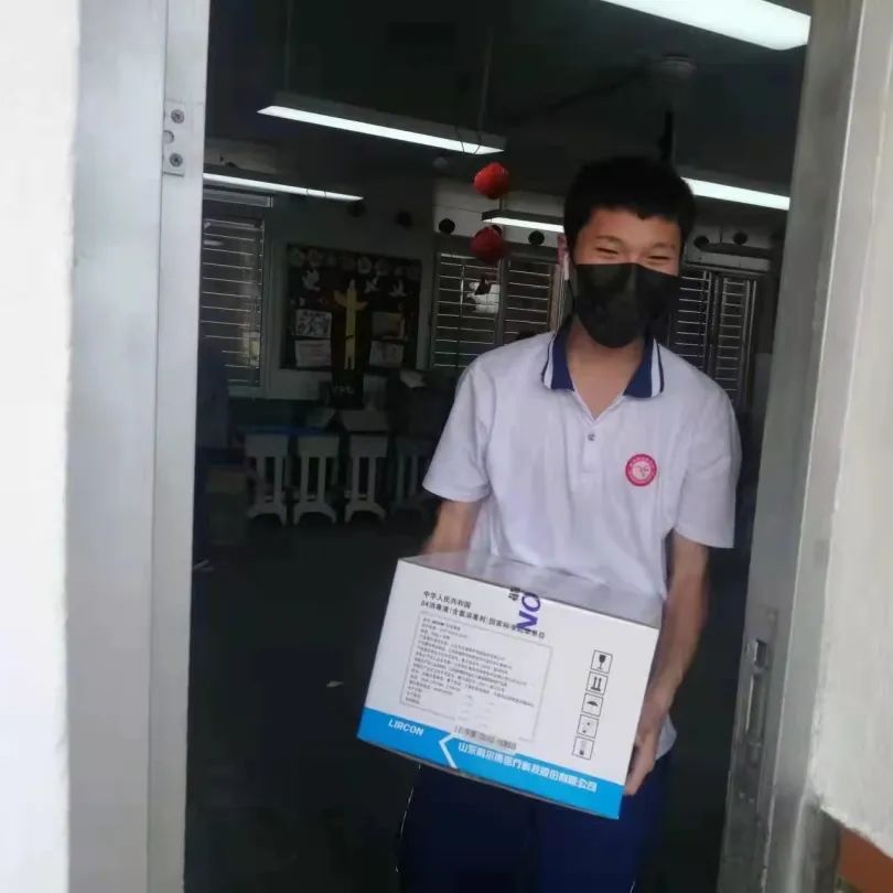 捐赠爱心灶,捐赠爱心物资为战疫注入温暖力量