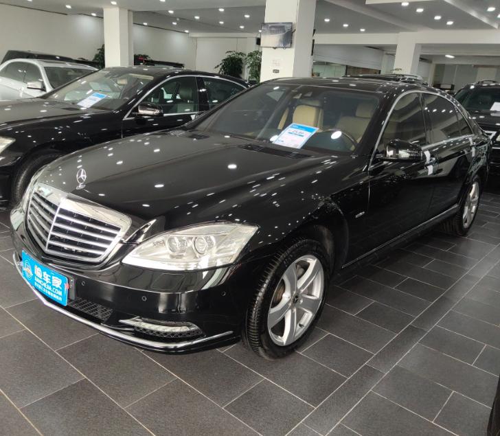 试驾奔驰s350有档次吗,十多年奔驰s350值得买吗