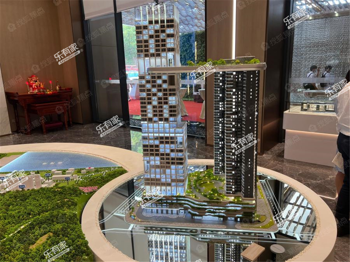 深圳伴山伴海别墅房价,伴山伴海广场样板房