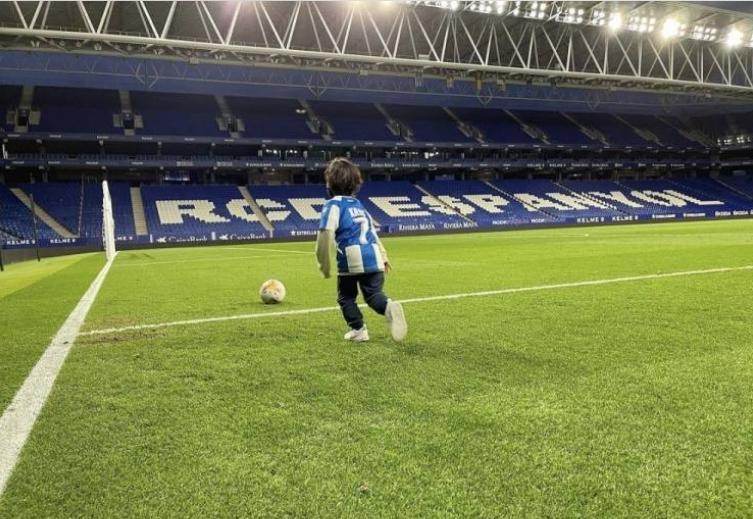 武磊新赛季仍披7号球衣,为中国足球传播正能量