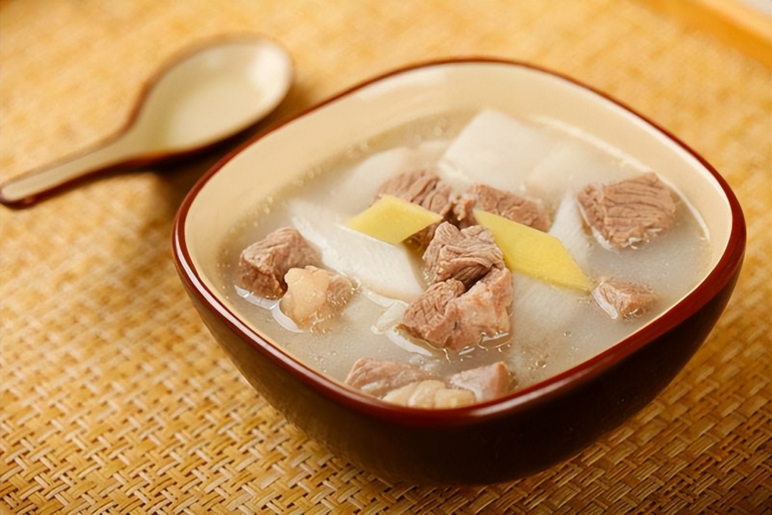 尿酸偏高的危害及解决方法,尿酸偏高的原因及解决方法