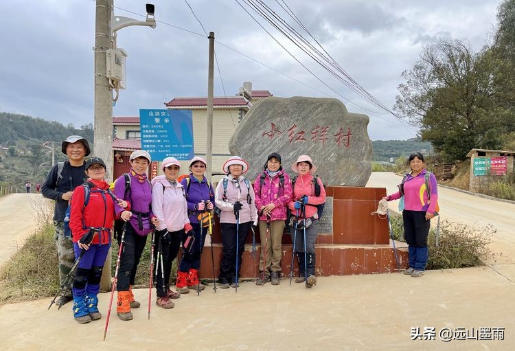 逛天坑、探叮呤当啷洞，去昆明安宁徒步，总有很多惊喜