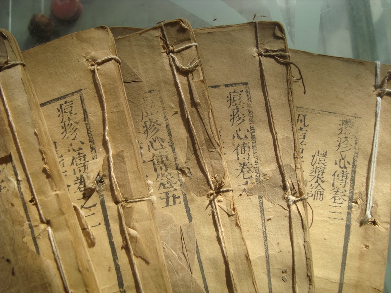 山东村妇登基称帝，建立“大圣王朝”，号称当代“武则天”