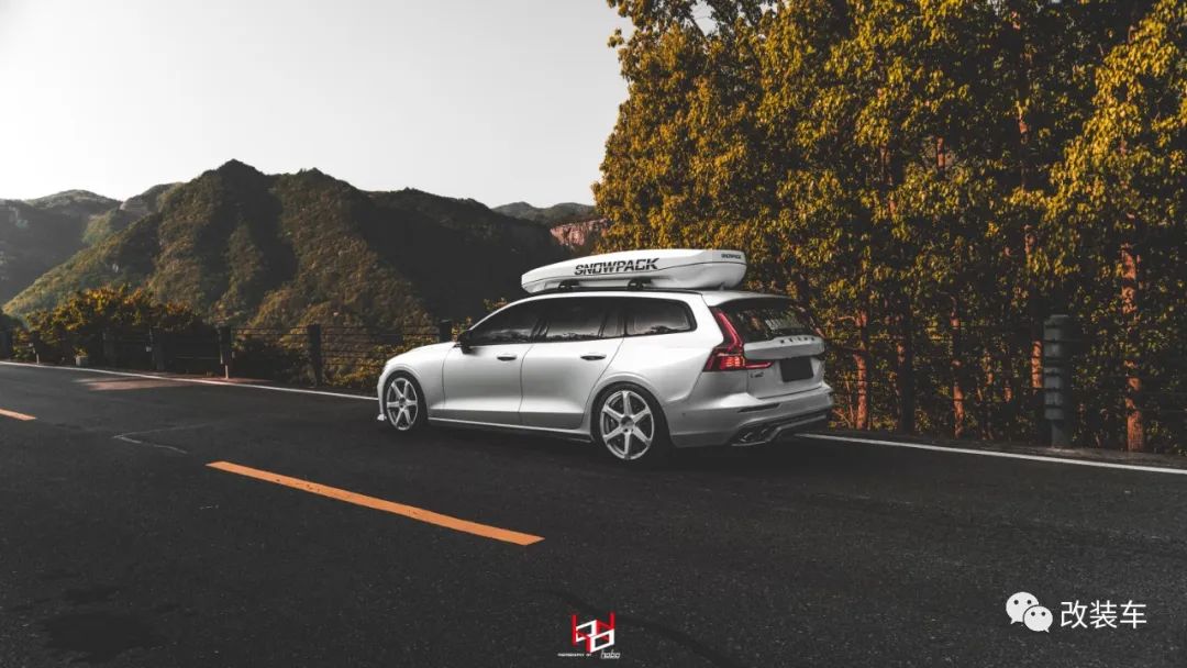 沃尔沃v60黑武士改装,深度试驾全新沃尔沃v60