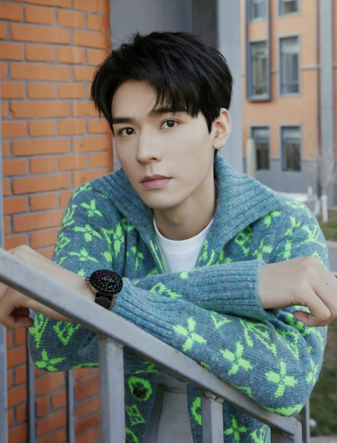 edition牦牛绒长款毛衣开衫外套,louisvuittonmonogram提花摇粒绒外套