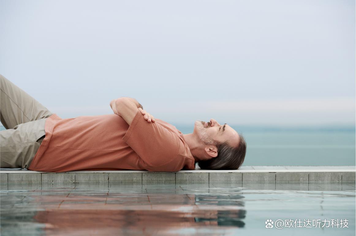 戴助听器耳朵痒是怎么回事,戴助听器感觉耳朵堵是什么原因