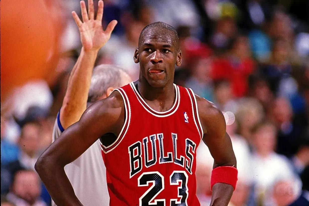 美媒评体坛球队历史排名,美媒列出了nba历史最重的十名球员