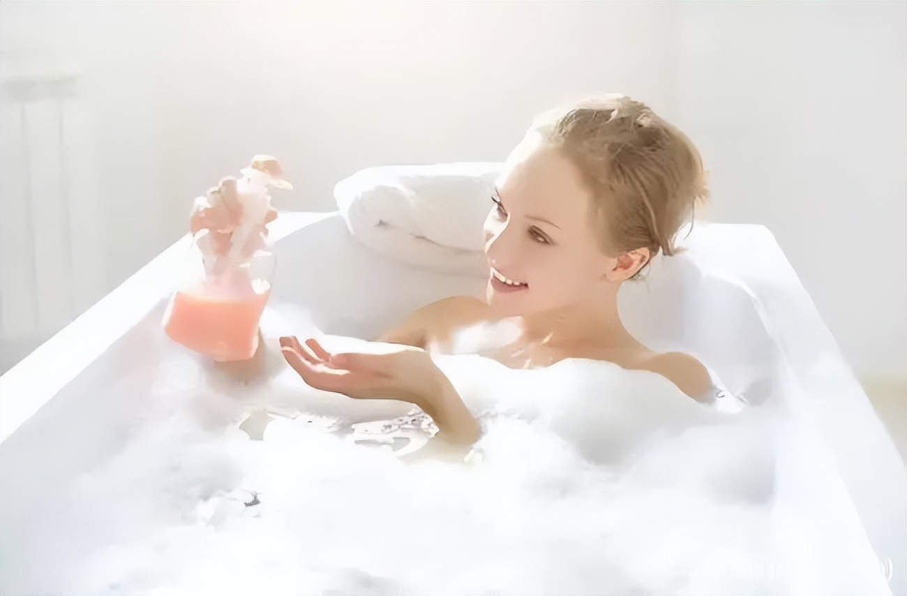 黑皮肤涂什么能洗掉,黑橡皮擦干净无痕