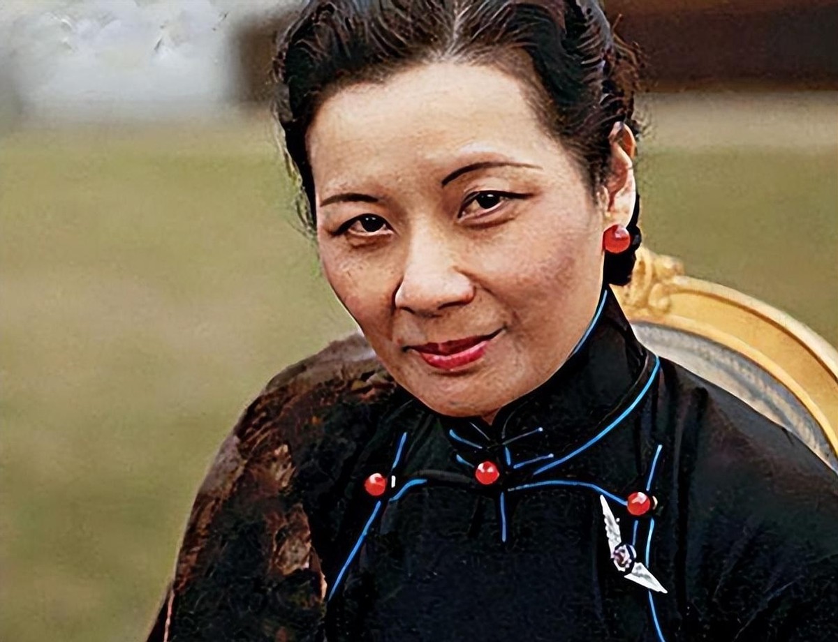 张学良被软禁时宋美龄送给他的书,张学良被软禁后宋美龄救过他吗