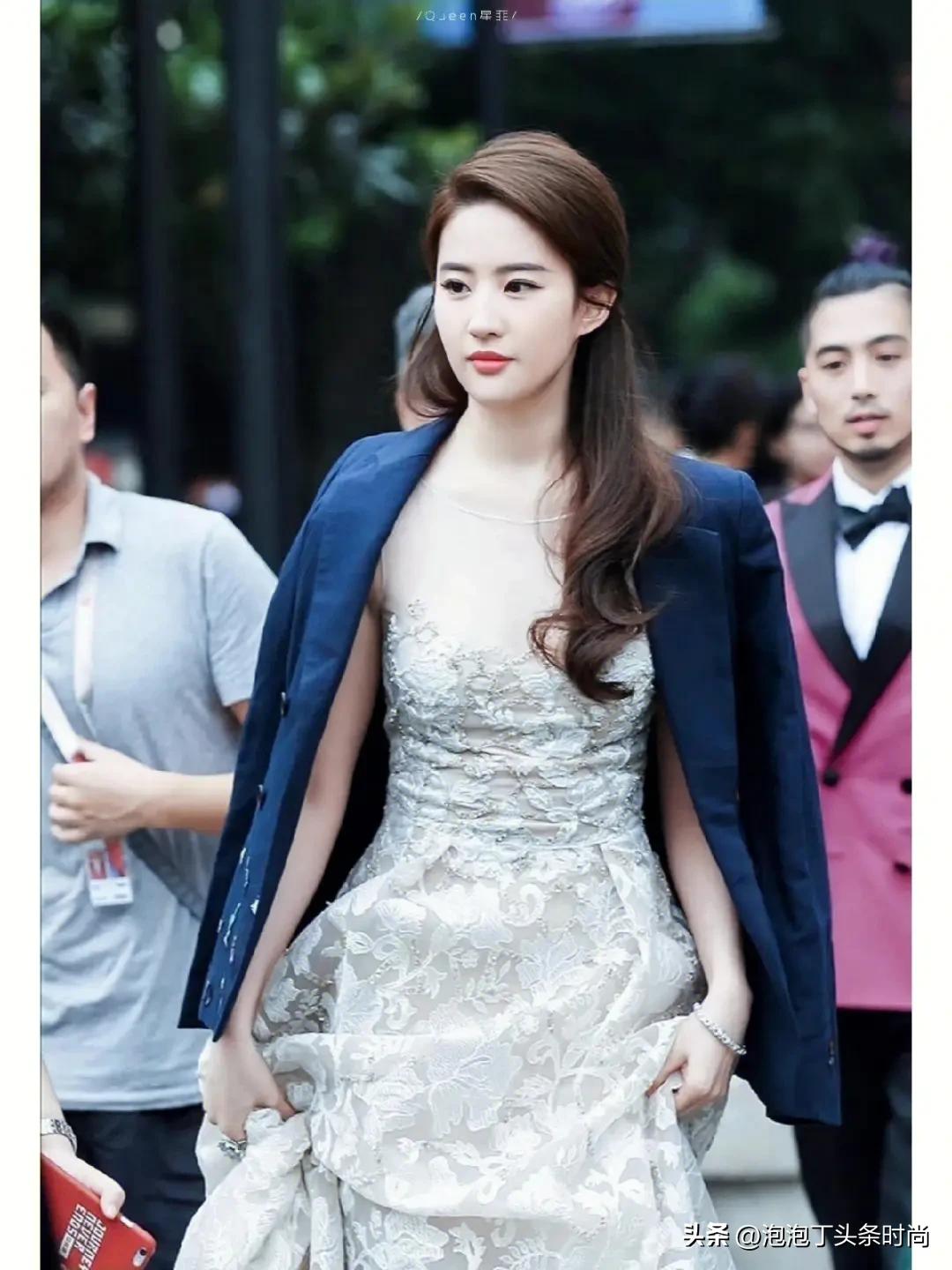 女明星妆后对比照,女明星妆前后效果对照表