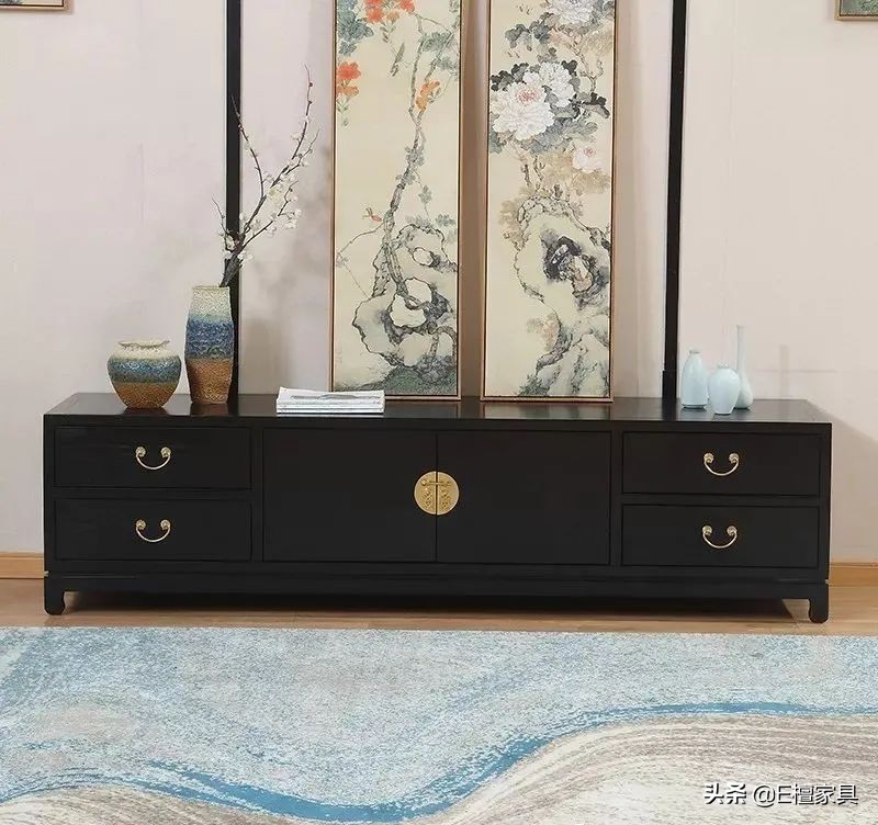 新中式电视柜两边放什么最好,新中式电视柜款式效果图