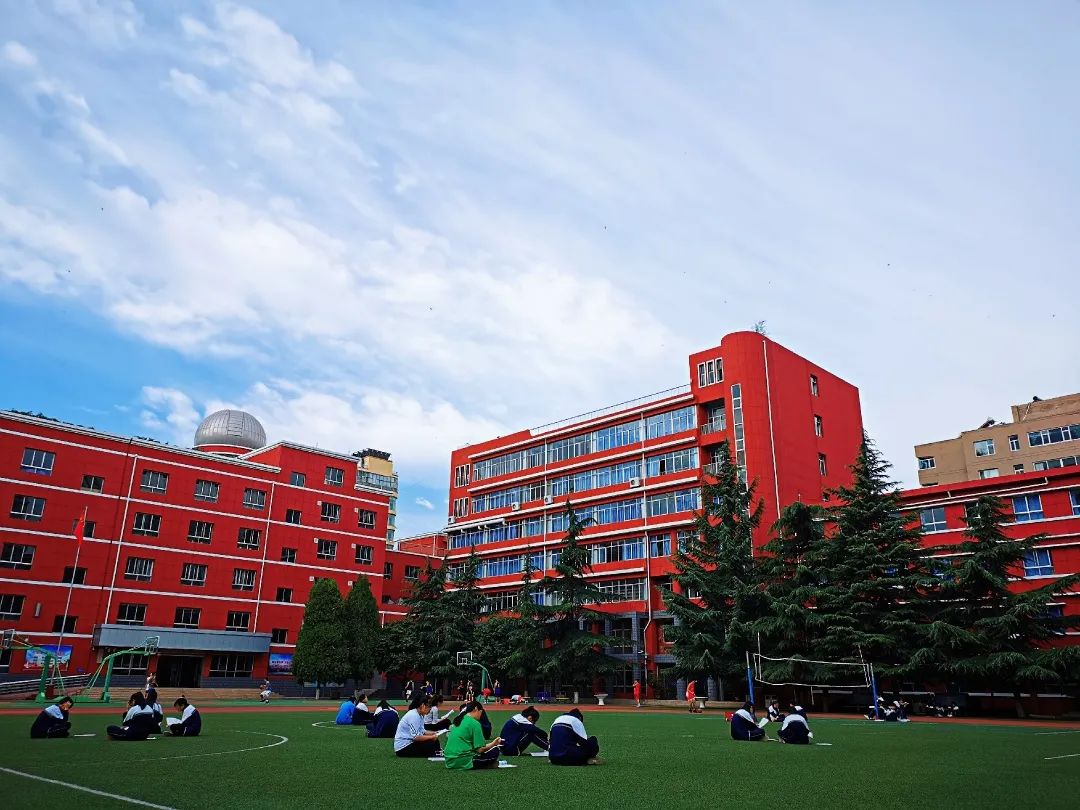 敲开幸福门完整版视频,兰州四中创建省级示范性高中