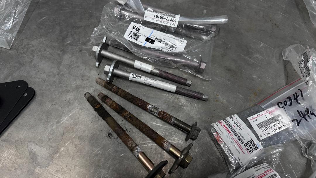 06年丰田霸道汽车翻新全过程,从山西拉回来的车