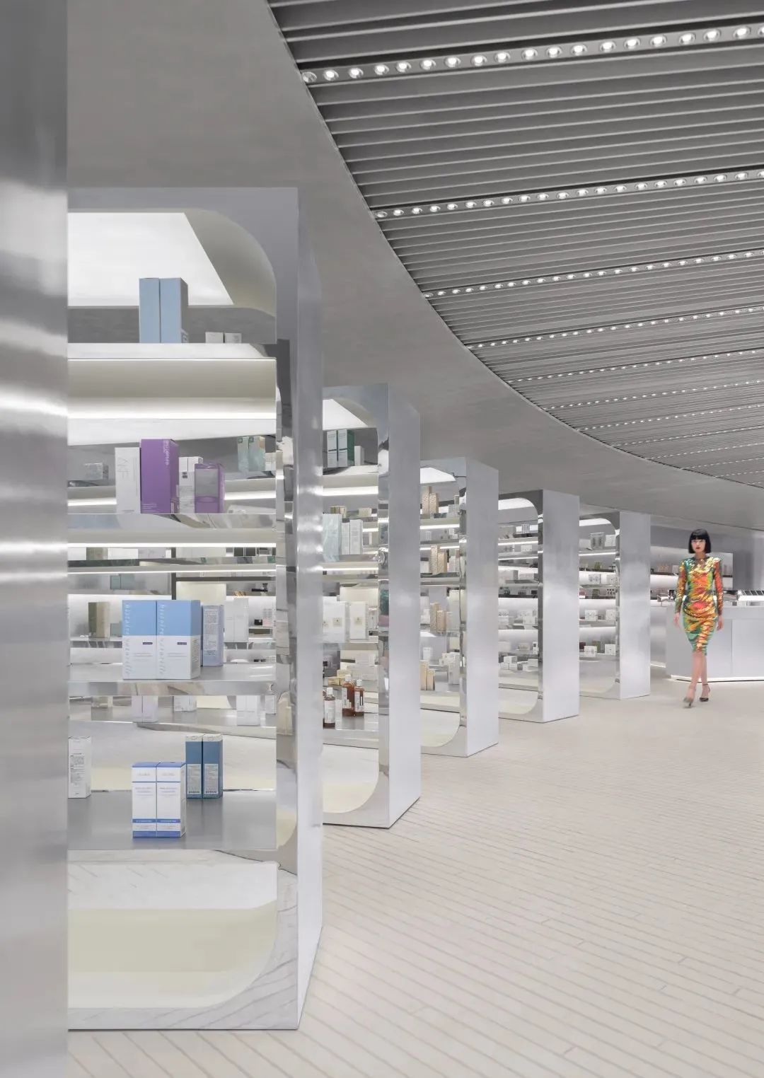 投资曲江｜西北首店!全球高端美妆集合店「HAYDON黑洞」即将登陆西安万象天地