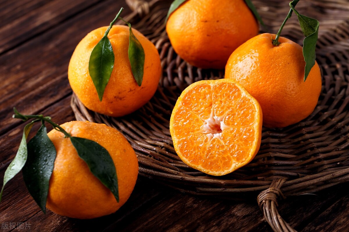 维生素b12对近视有什么效果,儿童眼睛近视应该补维生素啥