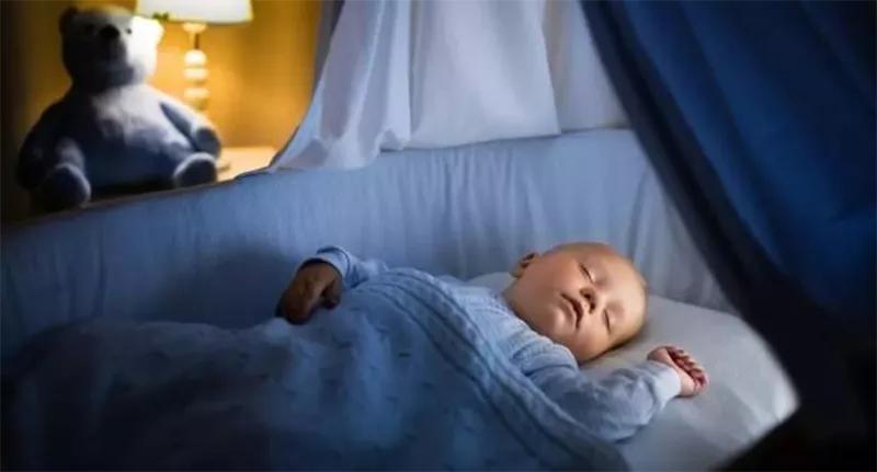 晚上睡觉孩子磨蹭最好的解决办法,孩子每天晚上磨蹭怎么办