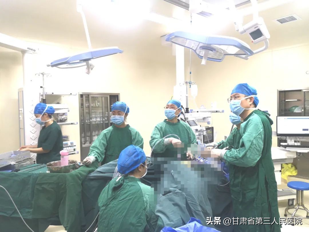 仁医仁术福祉四方——记广东妇产科专家刘木彪教授在甘肃省第三人民医院学术指导