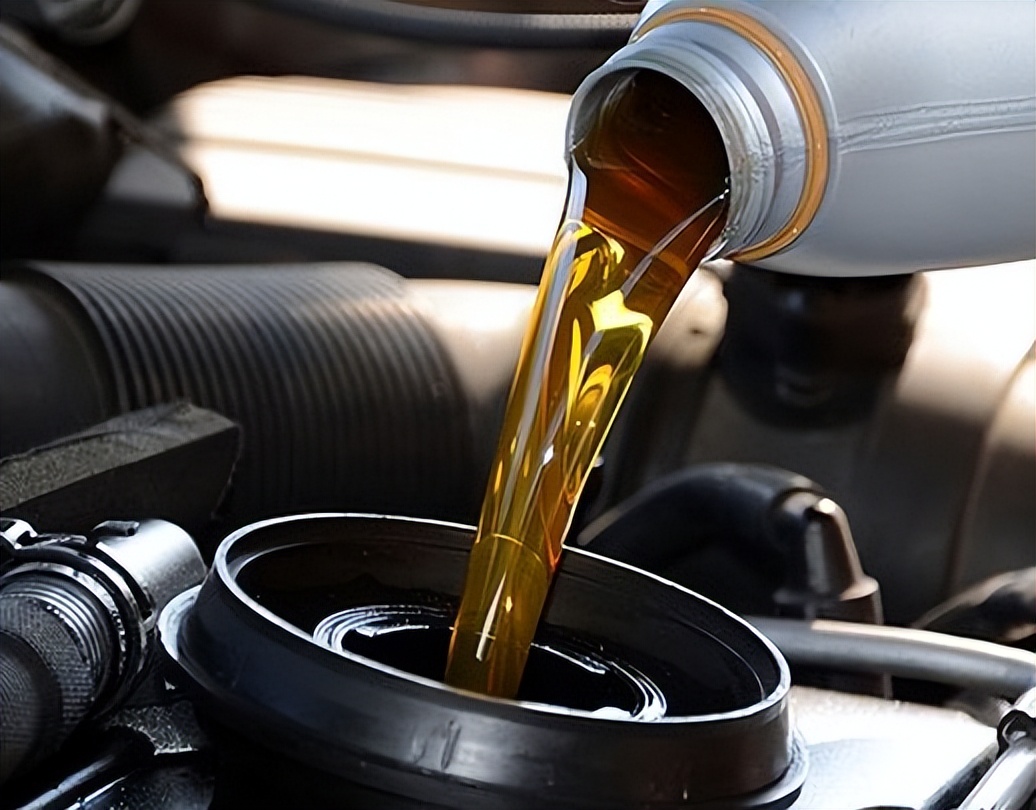 如何正确选择发动机润滑油,车主如何选择润滑油