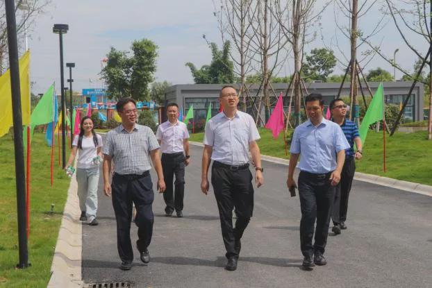 求贤若渴广纳英才,求贤若渴